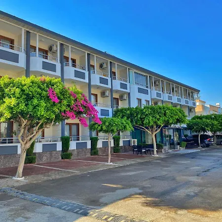 Iskele Hotel *